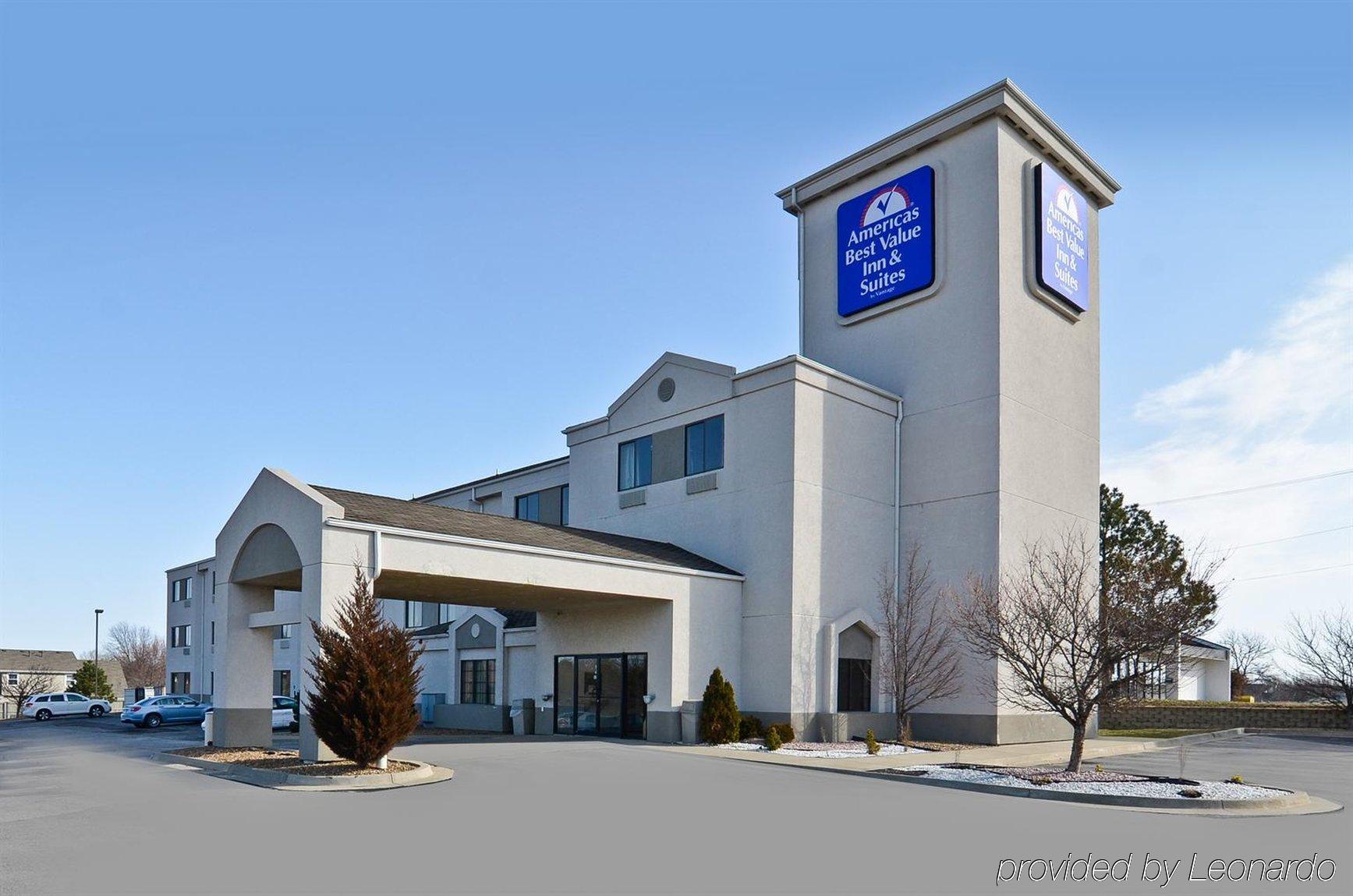 Americas Best Value Inn And Suites Lee'S Summit-Kansas City Zewnętrze zdjęcie