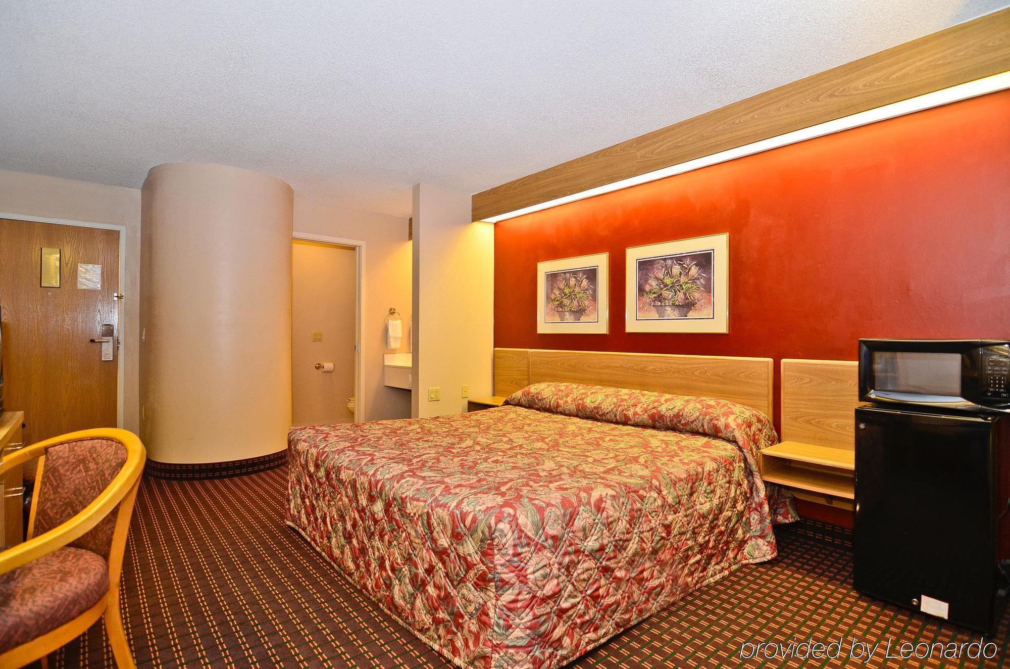 Americas Best Value Inn And Suites Lee'S Summit-Kansas City Pokój zdjęcie