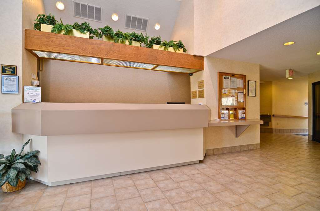 Americas Best Value Inn And Suites Lee'S Summit-Kansas City Wnętrze zdjęcie