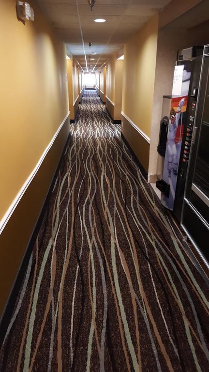 Americas Best Value Inn And Suites Lee'S Summit-Kansas City Zewnętrze zdjęcie