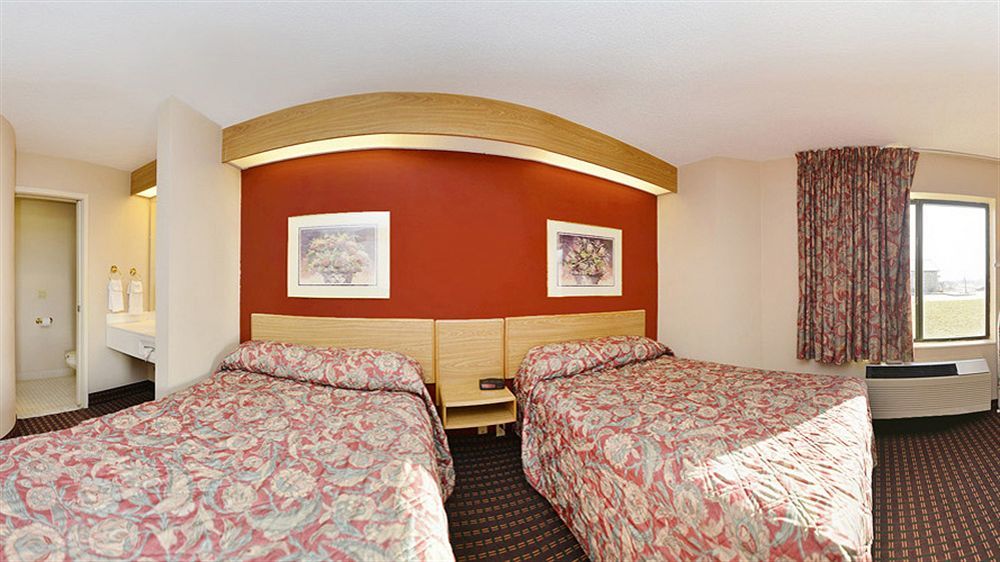 Americas Best Value Inn And Suites Lee'S Summit-Kansas City Zewnętrze zdjęcie