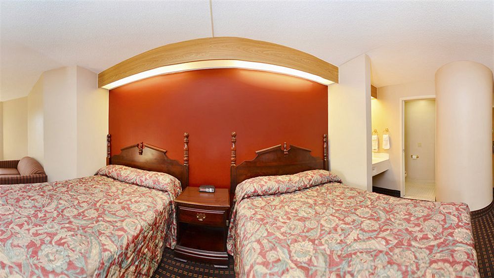 Americas Best Value Inn And Suites Lee'S Summit-Kansas City Zewnętrze zdjęcie