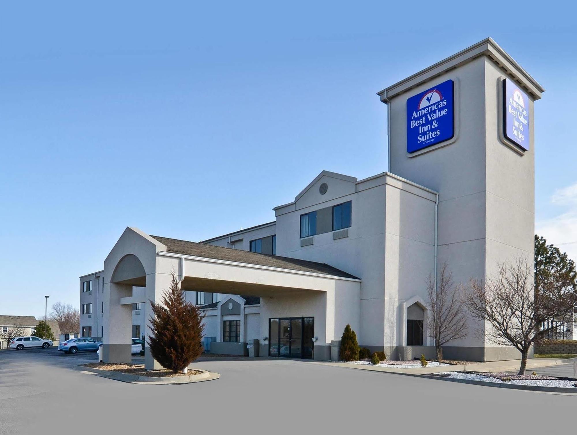 Americas Best Value Inn And Suites Lee'S Summit-Kansas City Zewnętrze zdjęcie