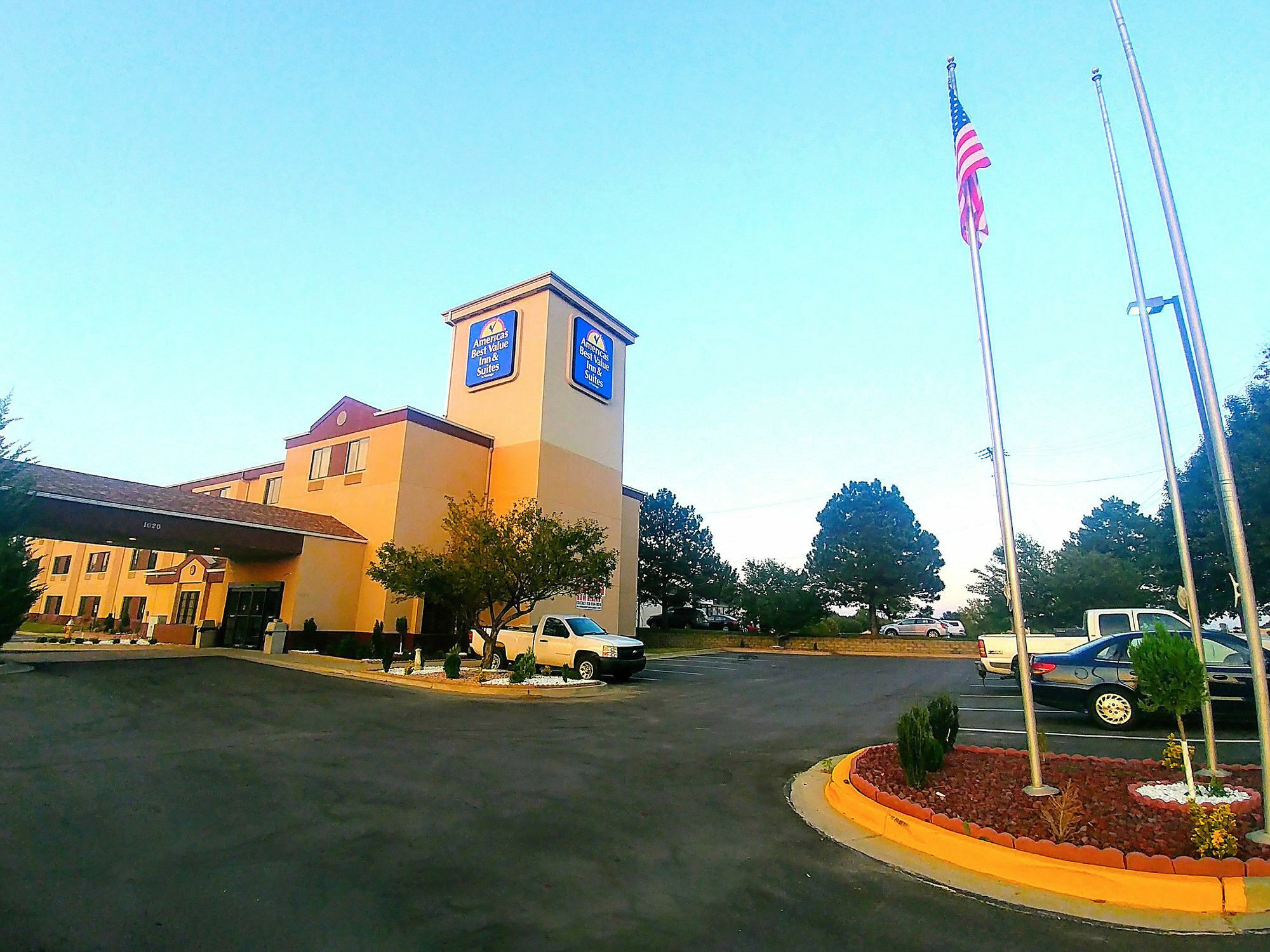 Americas Best Value Inn And Suites Lee'S Summit-Kansas City Zewnętrze zdjęcie